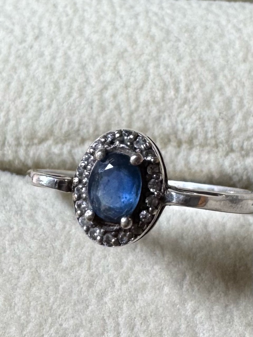 Genuine Ceylon Blue Sapphire and Sterling Silver Ring - size 8 - Picture 5 of 9